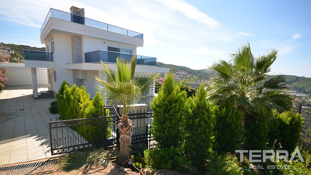 Detached sea view villa for sale in Kargıcak, Alanya - 11990