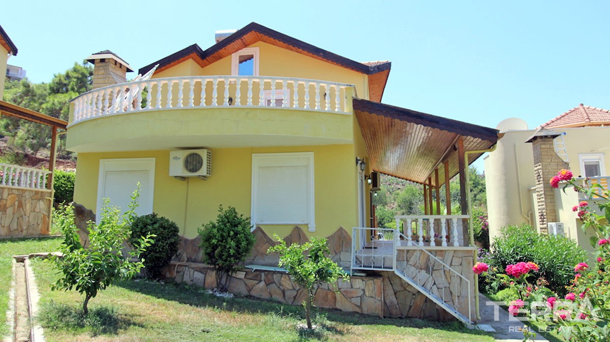 Fully furnished detached villa for sale in Alanya, Kargıcak - 12162