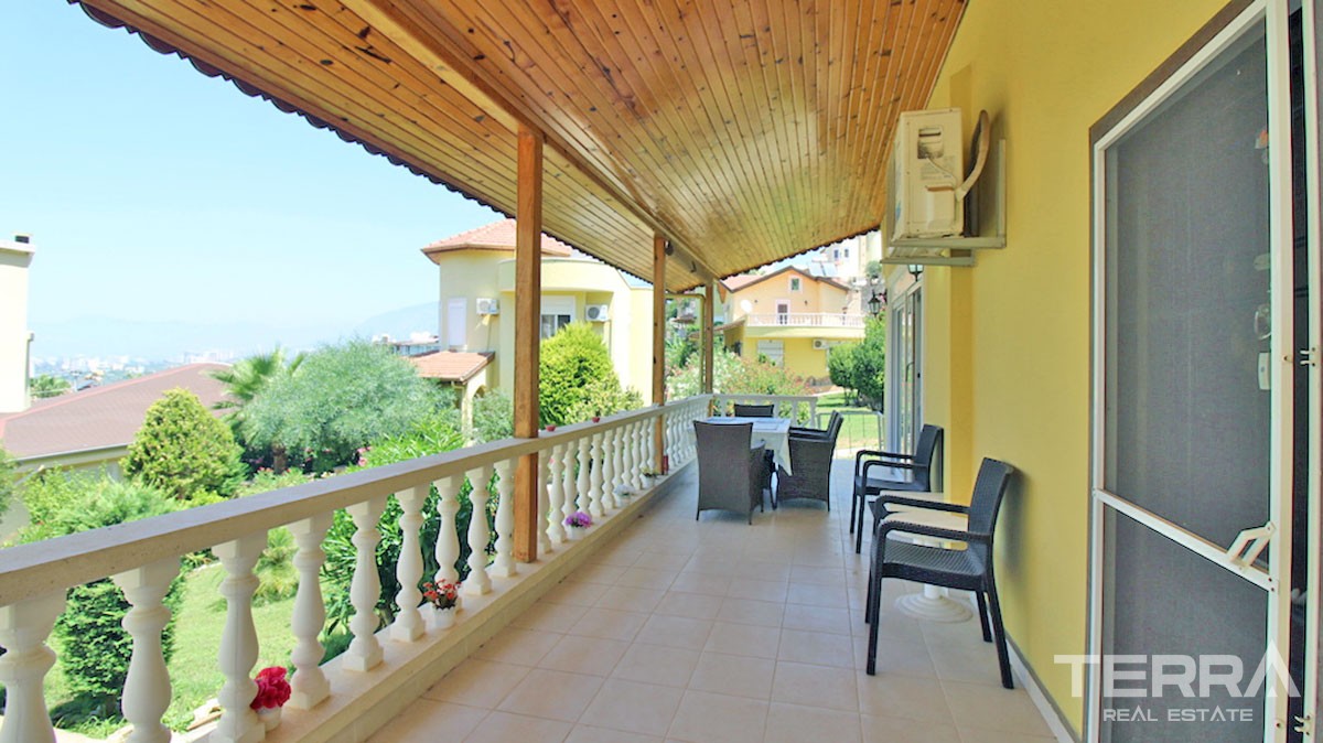 Fully furnished detached villa for sale in Alanya, Kargıcak - 12187