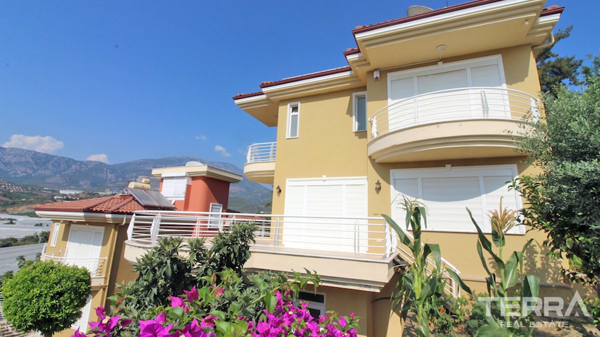 Modern designed villa for sale in Alanya Kargıcak - 12221