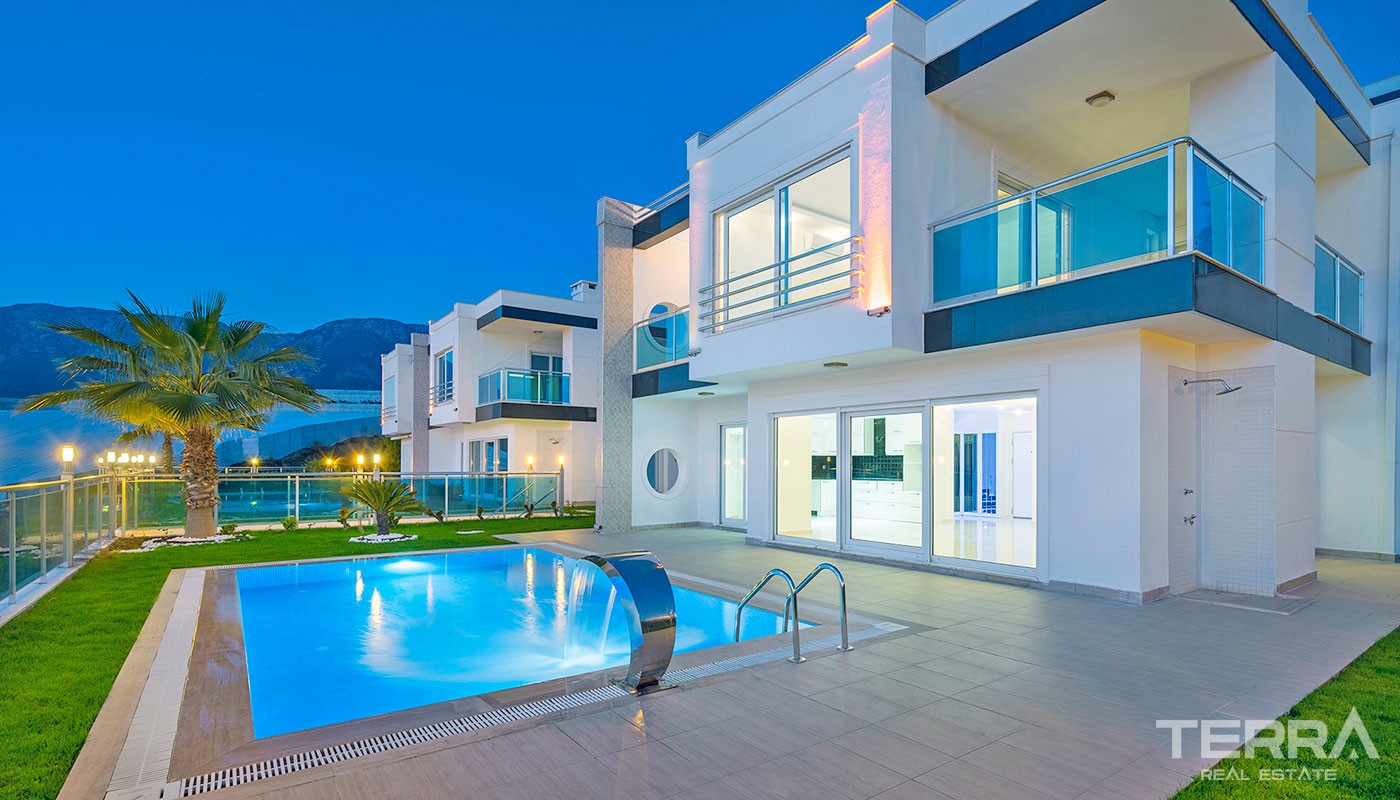 Luxury villas for sale with endless sea view in Alanya Kargıcak