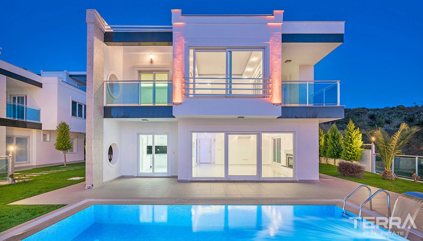 Luxury Villas for Sale with Endless Sea View in Alanya Kargıcak - 12285