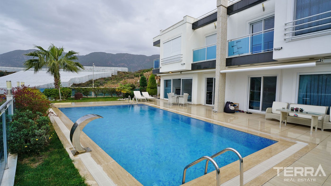 Luxury Villas for Sale with Endless Sea View in Alanya Kargıcak - 25636