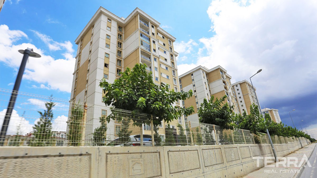 Completed Apartments in Istanbul Başakşehir with Extended Payment Plan - 28114