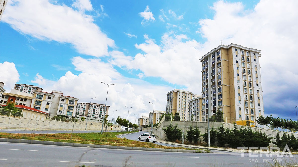 Completed Apartments in Istanbul Başakşehir with Extended Payment Plan - 28118