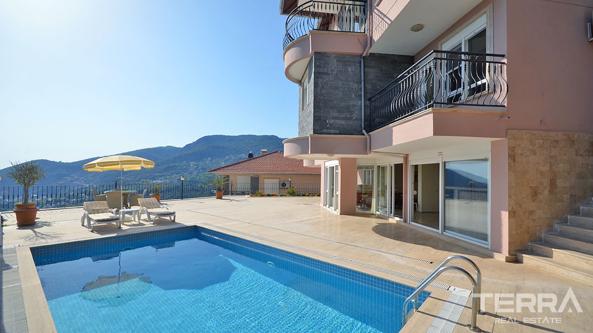 Endless sea view villa for sale in Alanya Bektaş - 12412
