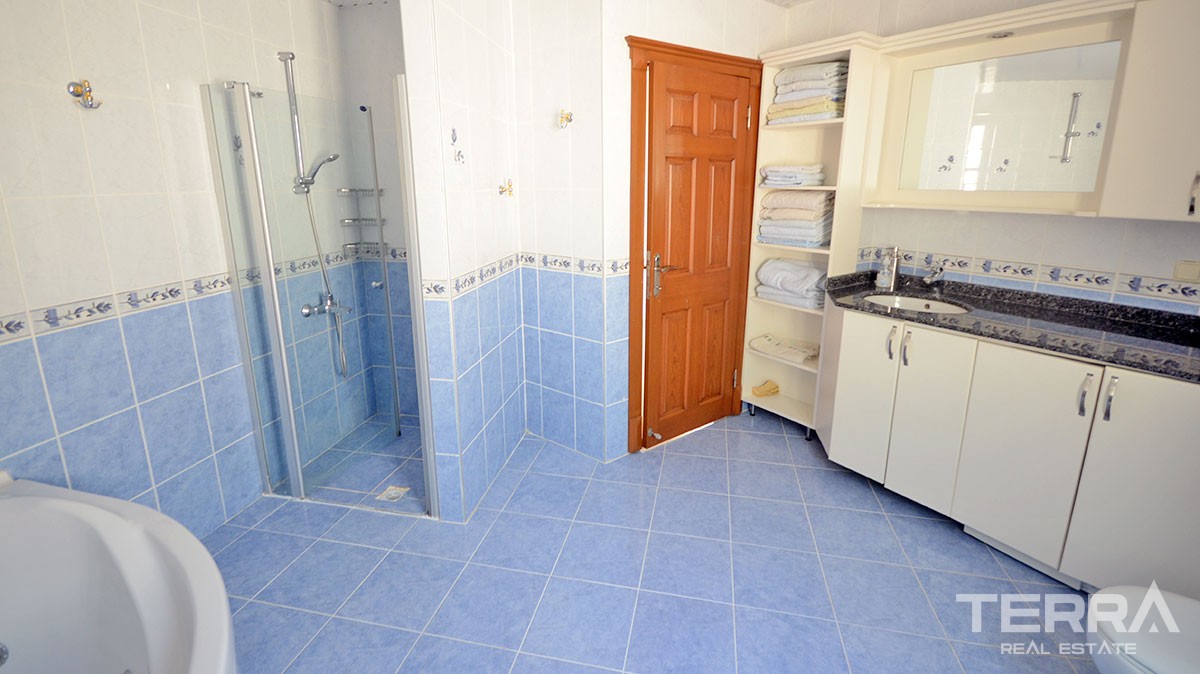 Endless sea view villa for sale in Alanya Bektaş - 12435