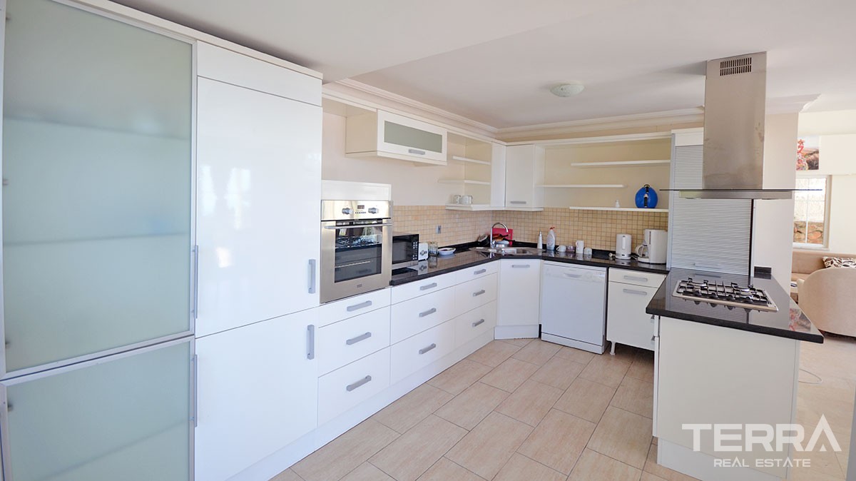 Detached villa for sale in Alanya with private pool - 12461
