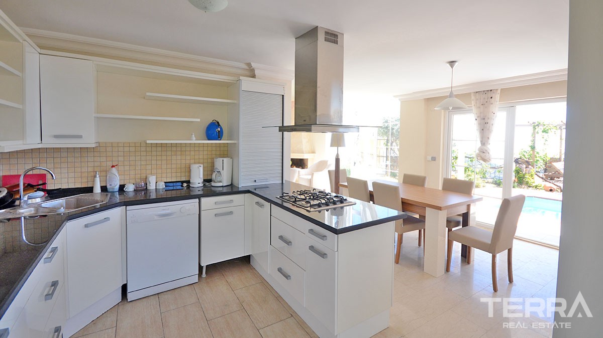 Detached villa for sale in Alanya with private pool - 12462