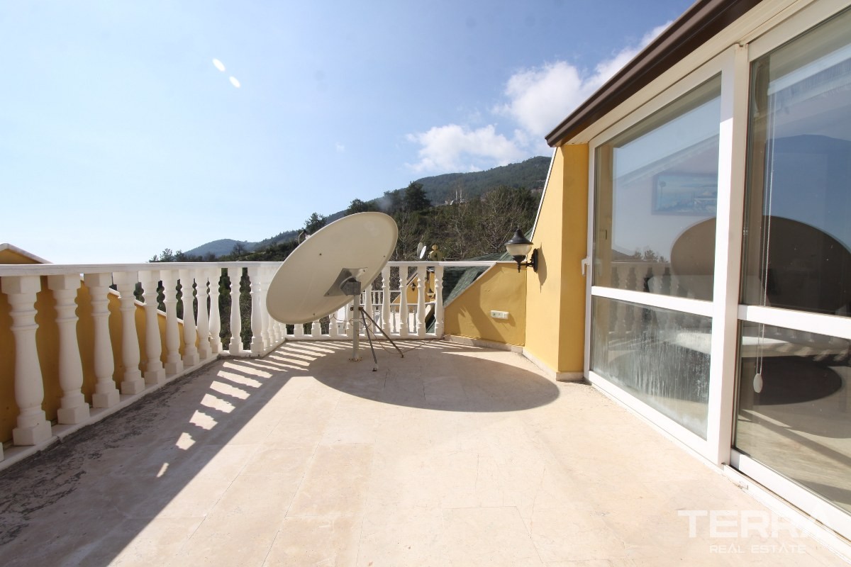 Detached Villa for Sale in Alanya Tepe With Private Swimming Pool - 36607