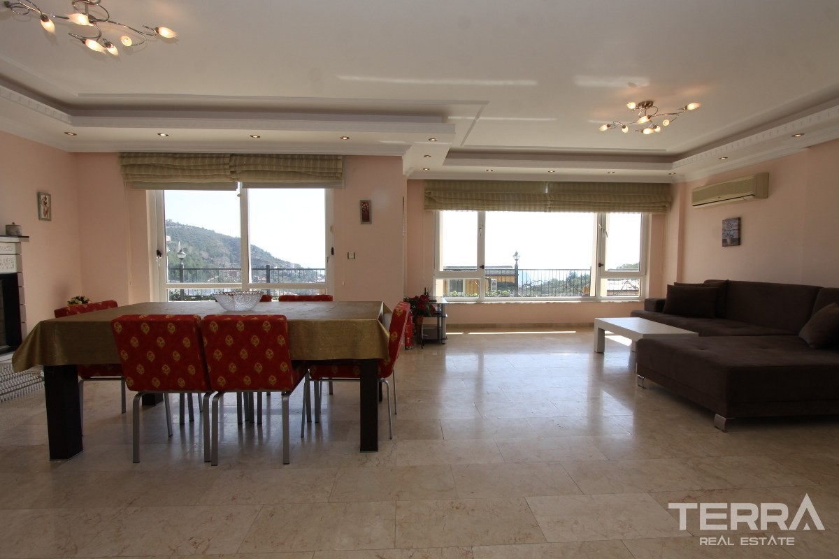 Detached Villa for Sale in Alanya Tepe With Private Swimming Pool - 36616