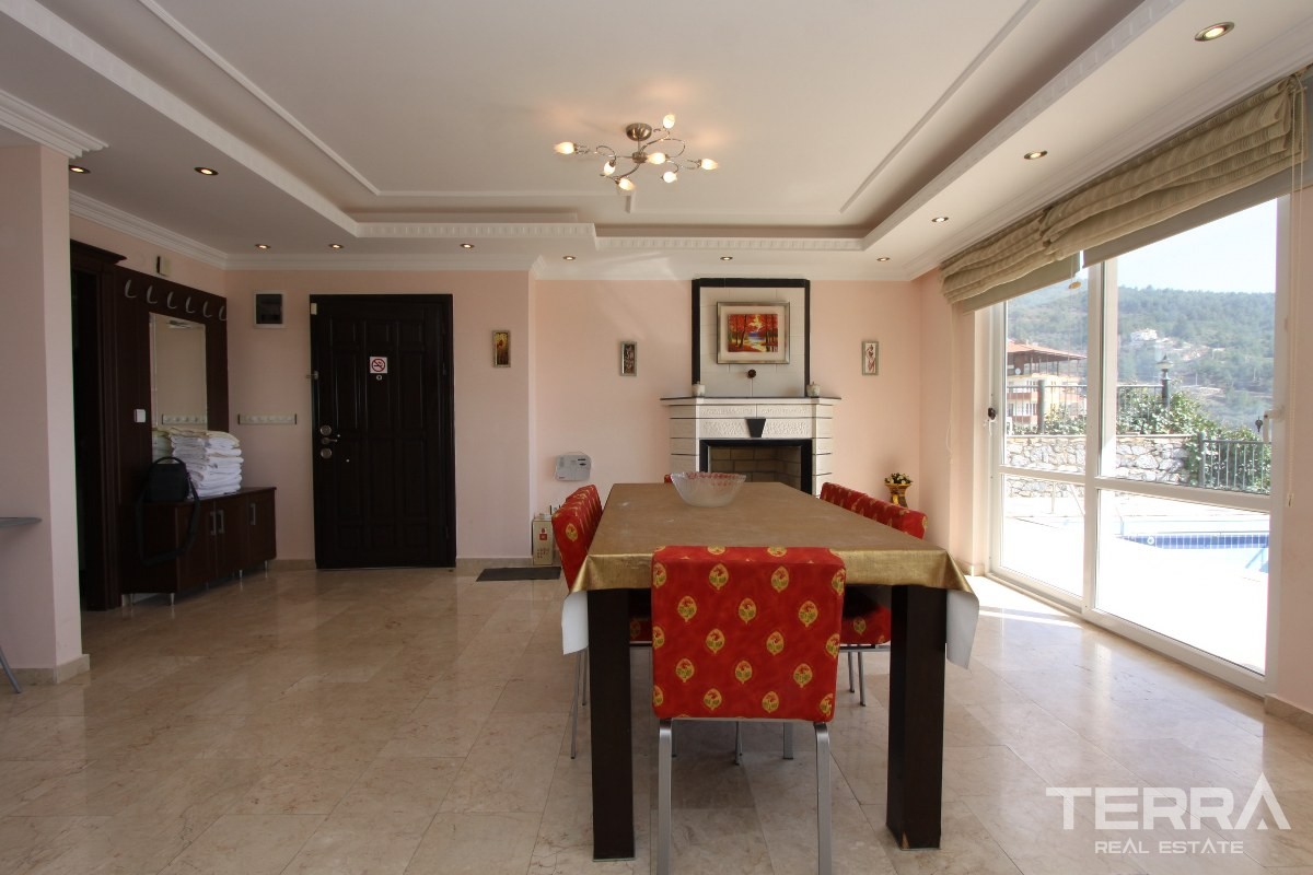 Detached Villa for Sale in Alanya Tepe With Private Swimming Pool - 36618