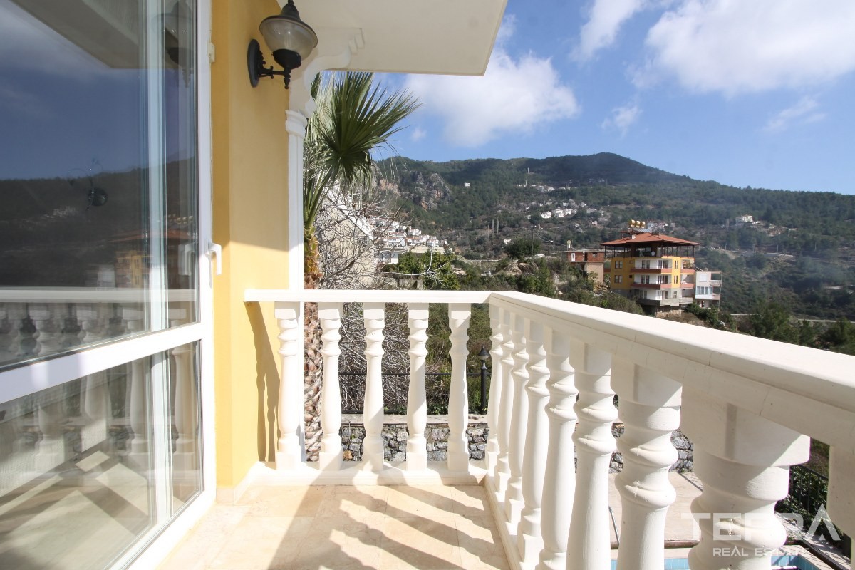 Detached Villa for Sale in Alanya Tepe With Private Swimming Pool - 36627