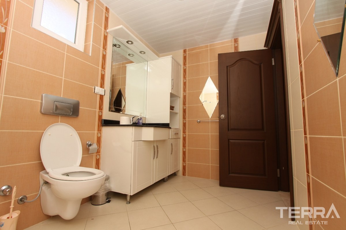 Detached Villa for Sale in Alanya Tepe With Private Swimming Pool - 36629