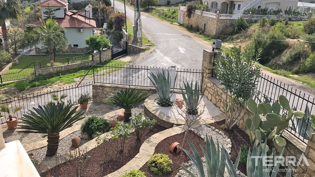 Detached Villa in Alanya Avsallar in a Nice Green Environment - 12718