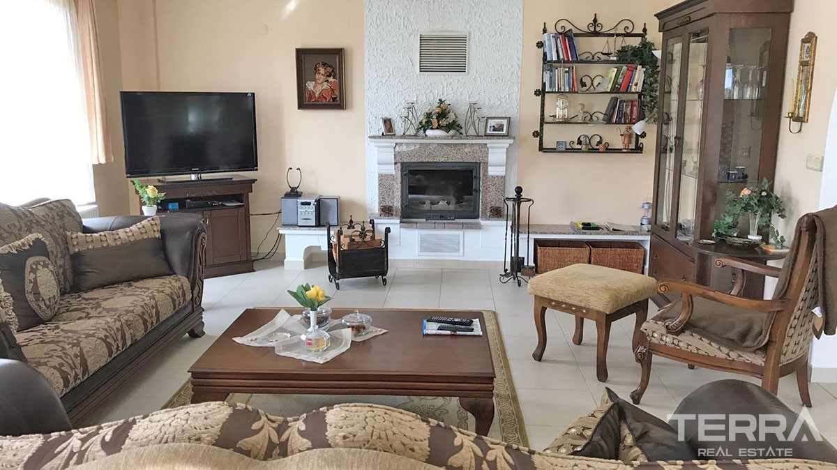 Detached Villa in Alanya Avsallar in a Nice Green Environment - 12721