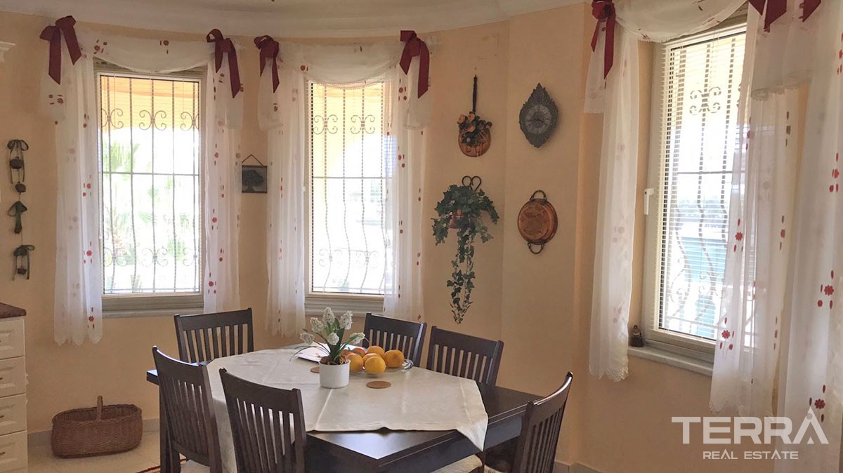 Detached Villa in Alanya Avsallar in a Nice Green Environment - 12723