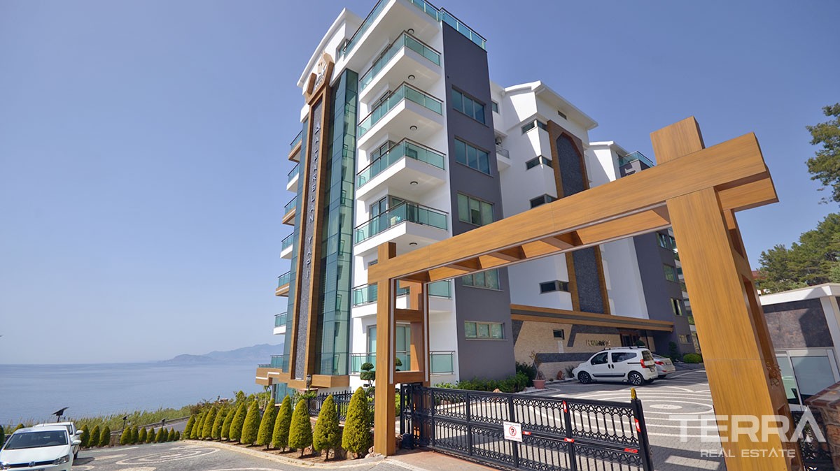 Exclusive sea front penthouse for sale in Alanya, Kargıcak - 12739