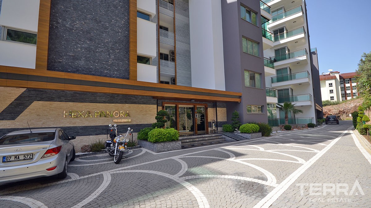 Exclusive sea front penthouse for sale in Alanya, Kargıcak - 12740