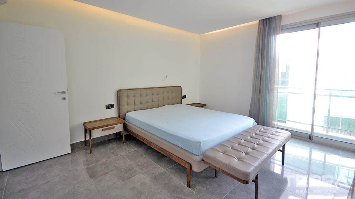 Exclusive sea front penthouse for sale in Alanya, Kargıcak - 12756