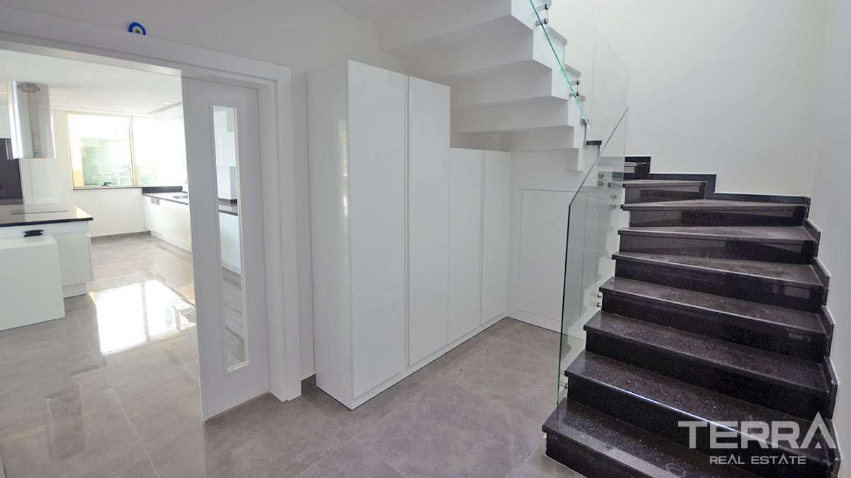 Exclusive sea front penthouse for sale in Alanya, Kargıcak - 12758