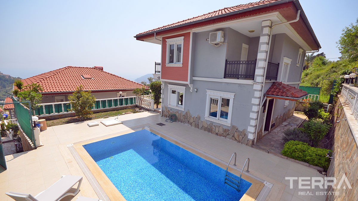 Sea view detached villa for sale in Alanya Tepe with private pool - 12817