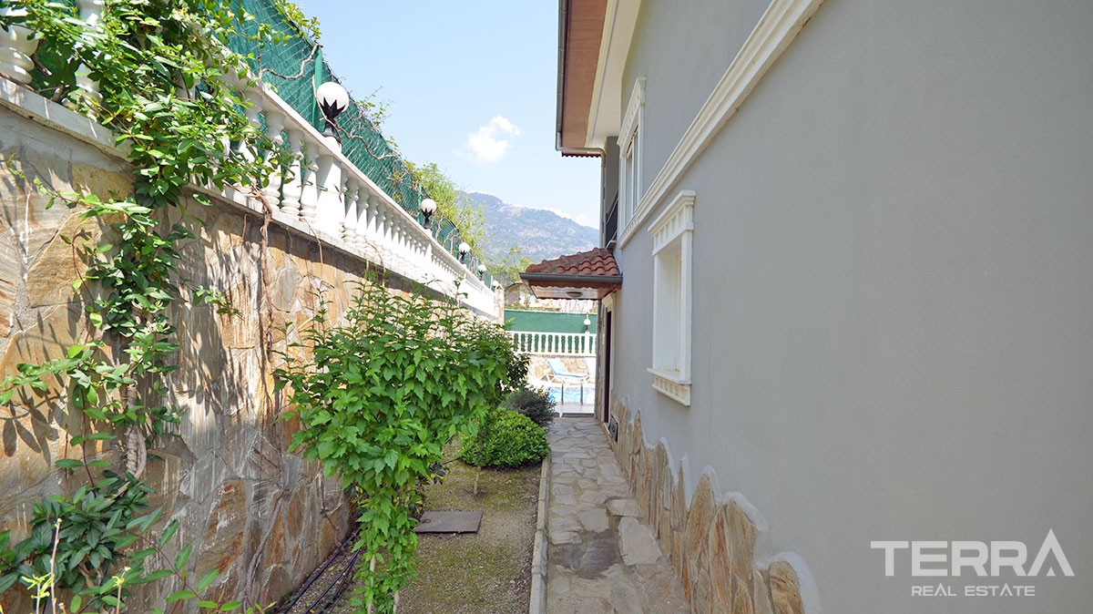 Sea view detached villa for sale in Alanya Tepe with private pool - 12822