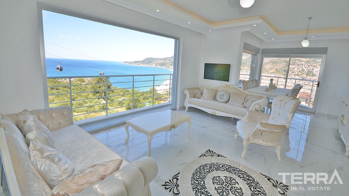 Exclusive sea view apartment for sale in Alanya Castle