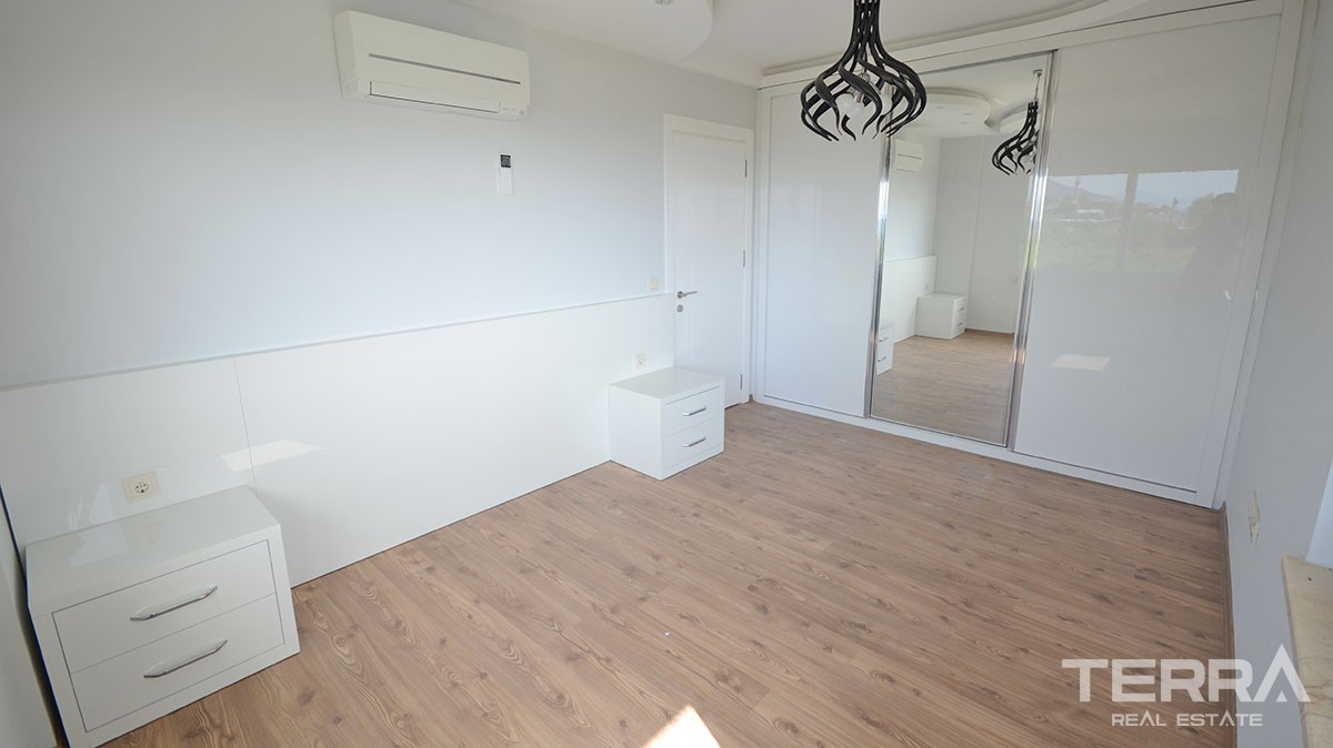 Luxury sea front villas for sale in Alanya, Demirtaş - 12954