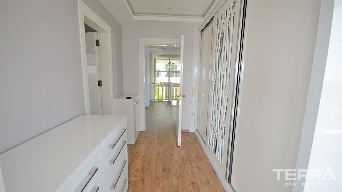 Luxury sea front villas for sale in Alanya, Demirtaş - 12955
