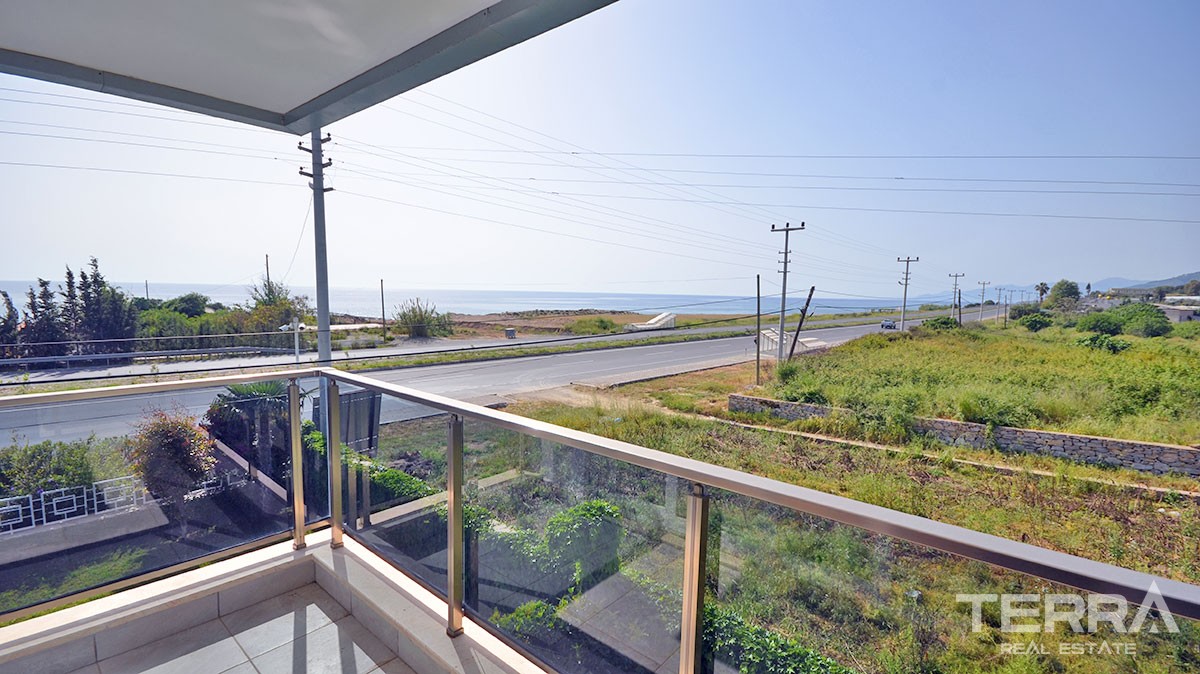 Luxury sea front villas for sale in Alanya, Demirtaş - 12960