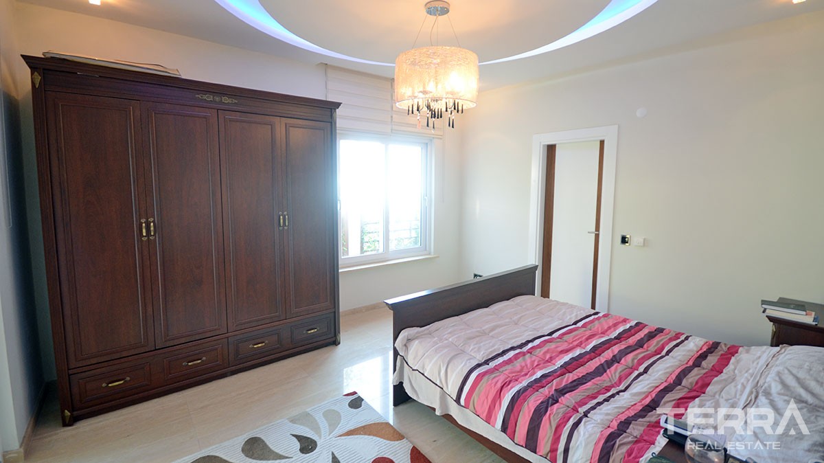 Fully furnished luxury villa for sale in Alanya Bektaş - 13018