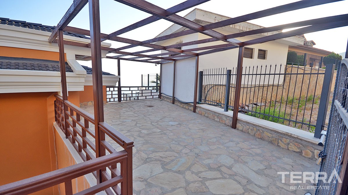 Fully furnished luxury villa for sale in Alanya Bektaş - 13019