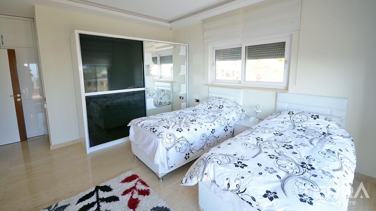Fully furnished luxury villa for sale in Alanya Bektaş - 13022