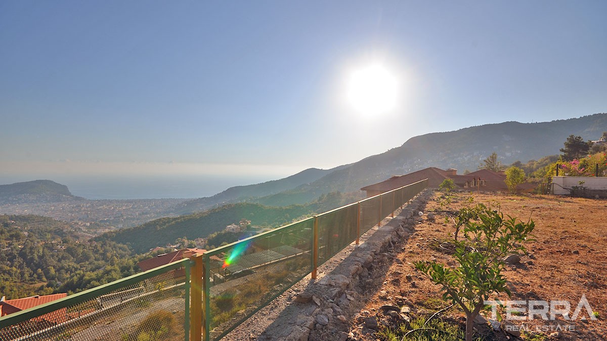 Fully furnished luxury villa for sale in Alanya Bektaş - 13024