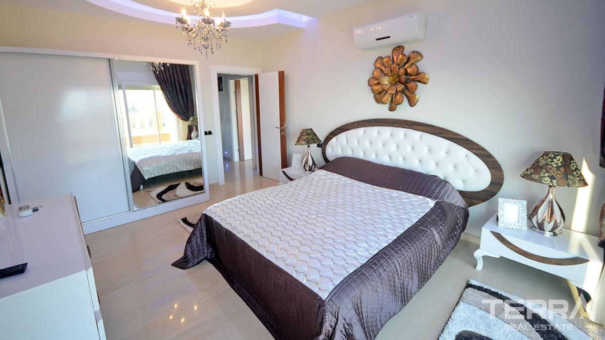 Fully furnished luxury villa for sale in Alanya Bektaş - 13026