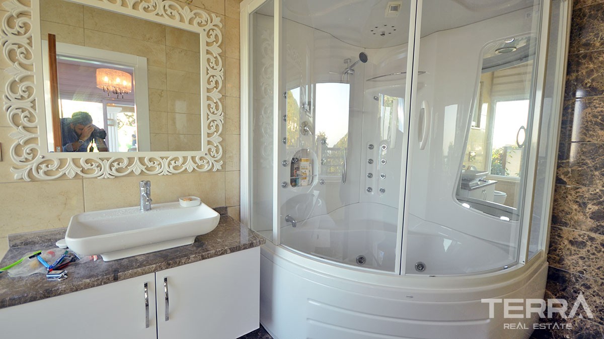 Fully furnished luxury villa for sale in Alanya Bektaş - 13030
