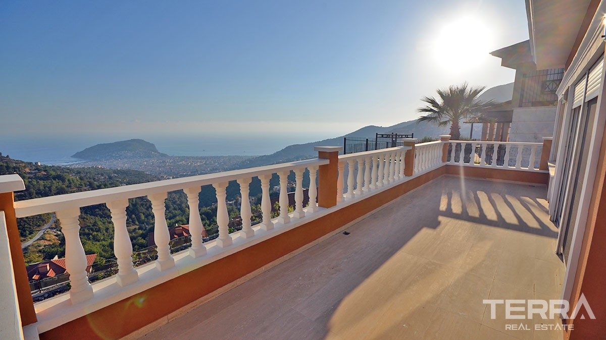 Fully furnished luxury villa for sale in Alanya Bektaş - 13038