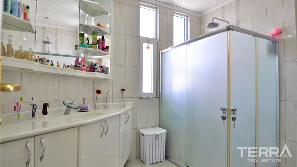 5 Schlafzimmer Villa in einer gepflegten Villenanlage in Alanya - 13123