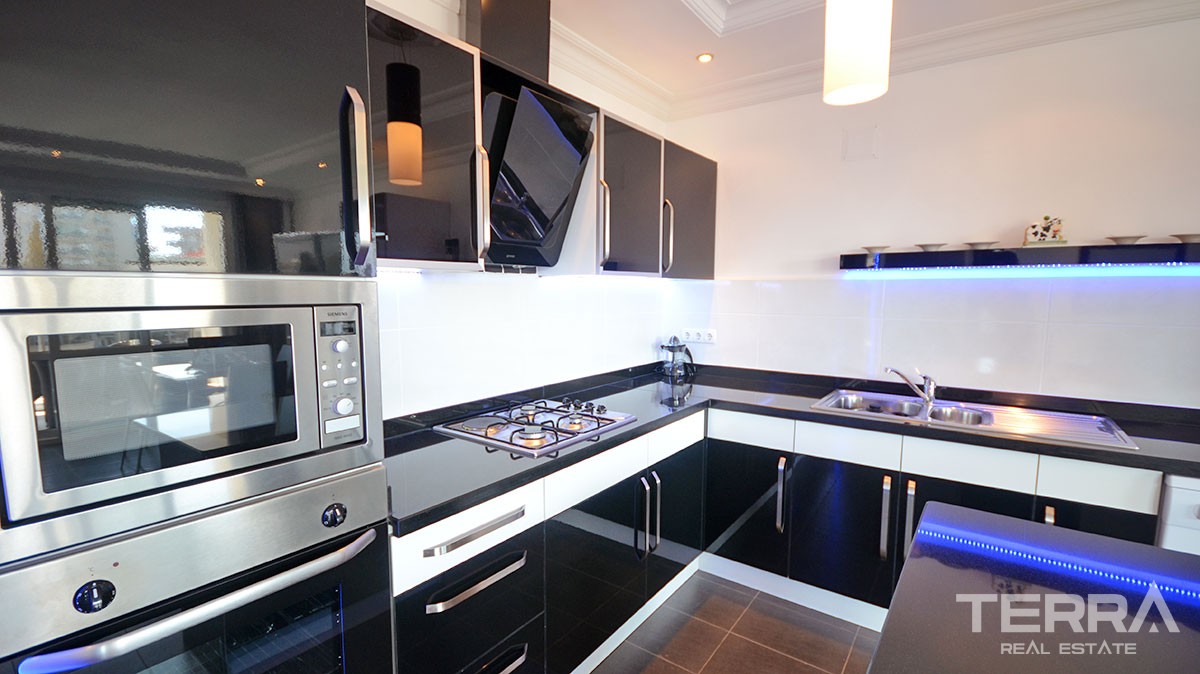 Geräumiges Penthouse zum Verkauf in Alanya Oba im Blumengarten - 13236