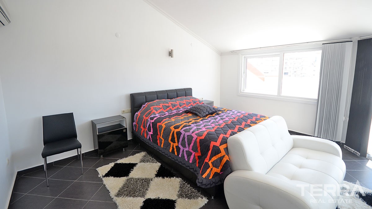 Geräumiges Penthouse zum Verkauf in Alanya Oba im Blumengarten - 13246