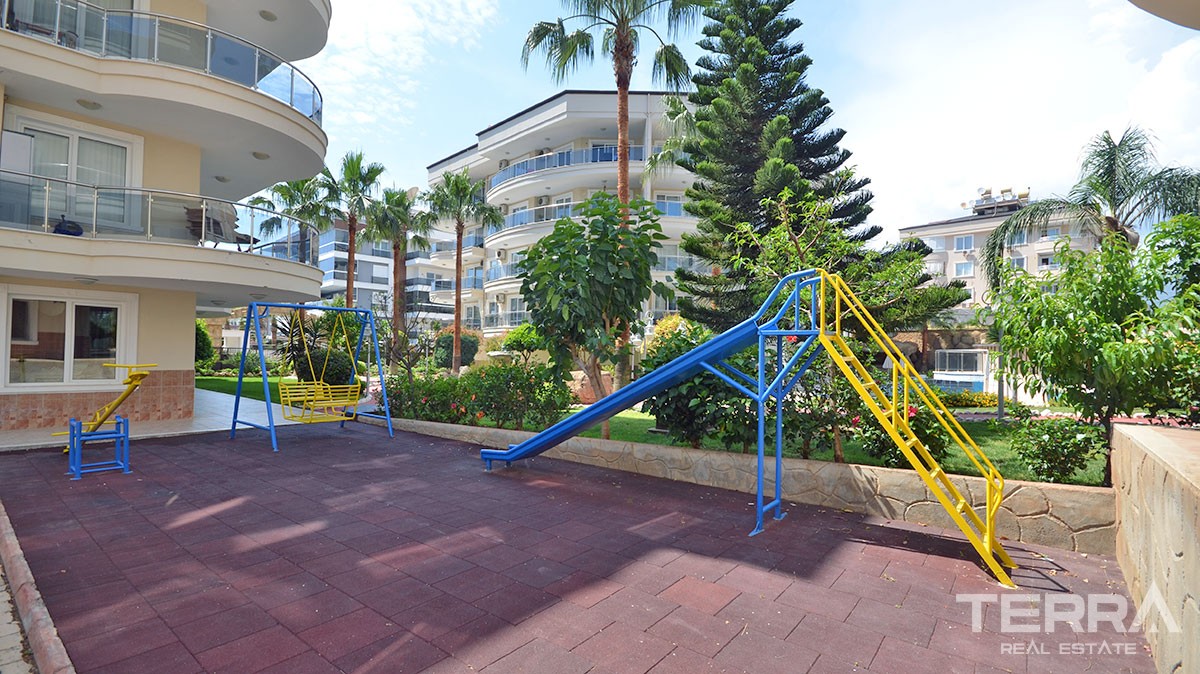 Geräumiges Penthouse zum Verkauf in Alanya Oba im Blumengarten - 13249