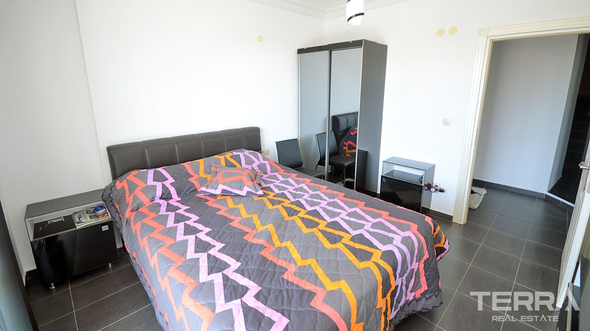 Geräumiges Penthouse zum Verkauf in Alanya Oba im Blumengarten - 13250