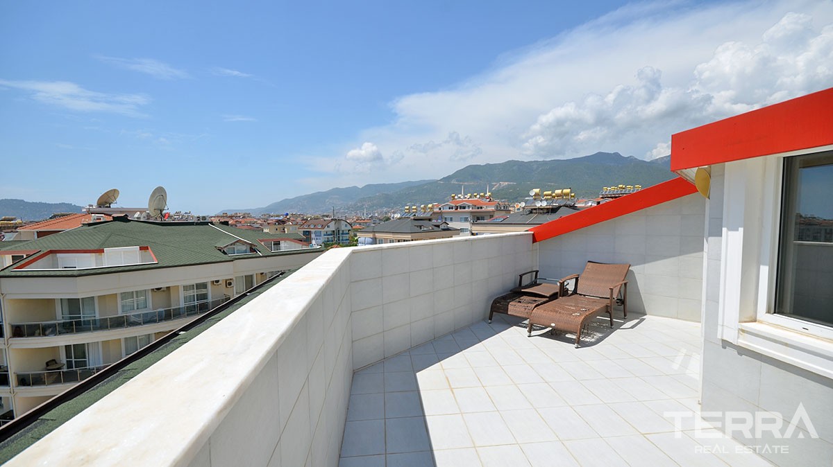 Geräumiges Penthouse zum Verkauf in Alanya Oba im Blumengarten - 13259
