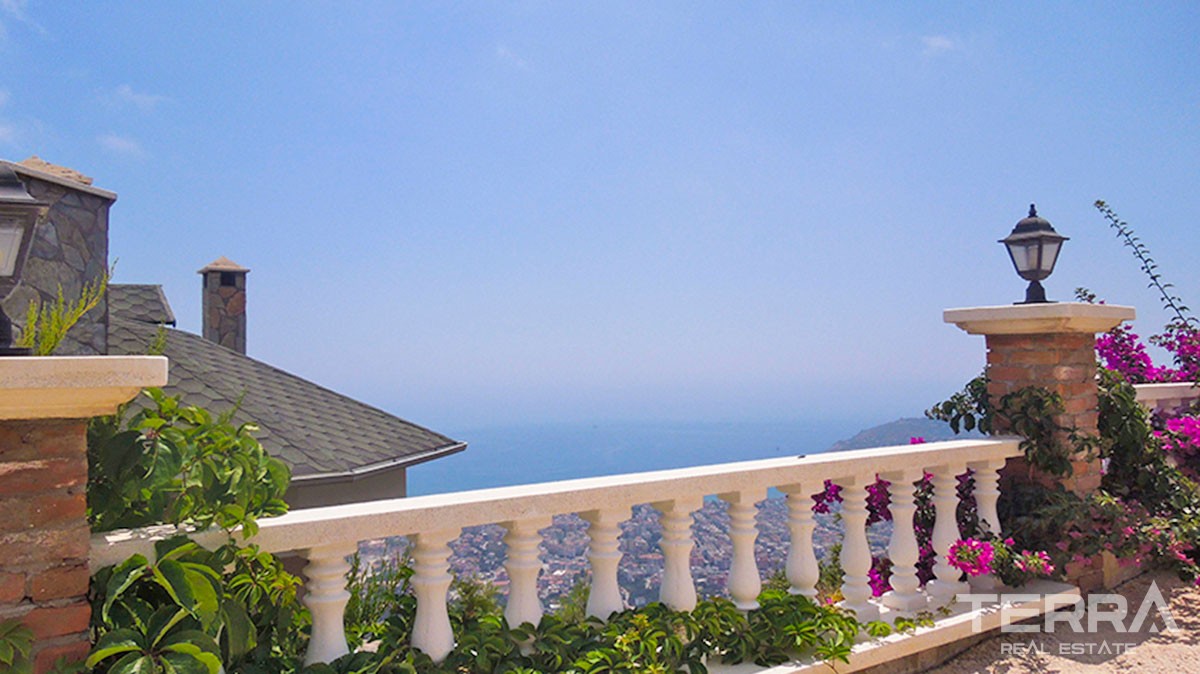 Fully Furnished Sea View Villa for Sale in Alanya with Modern Style - 13403