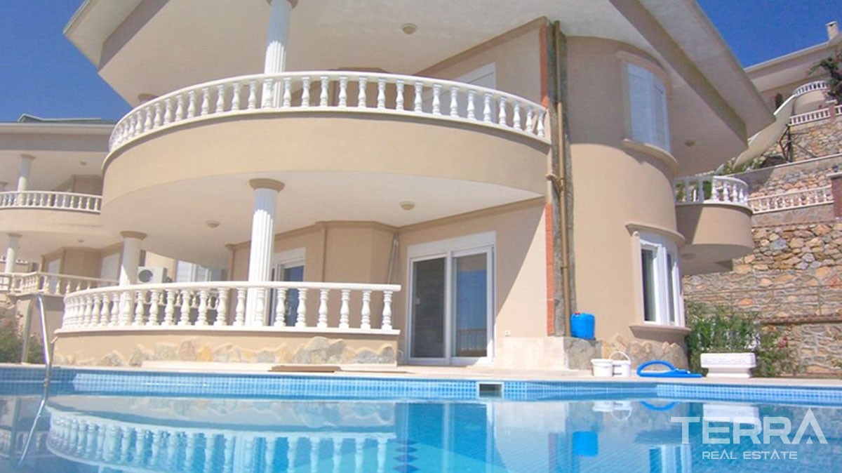 Fully Furnished Sea View Villa for Sale in Alanya with Modern Style - 13406