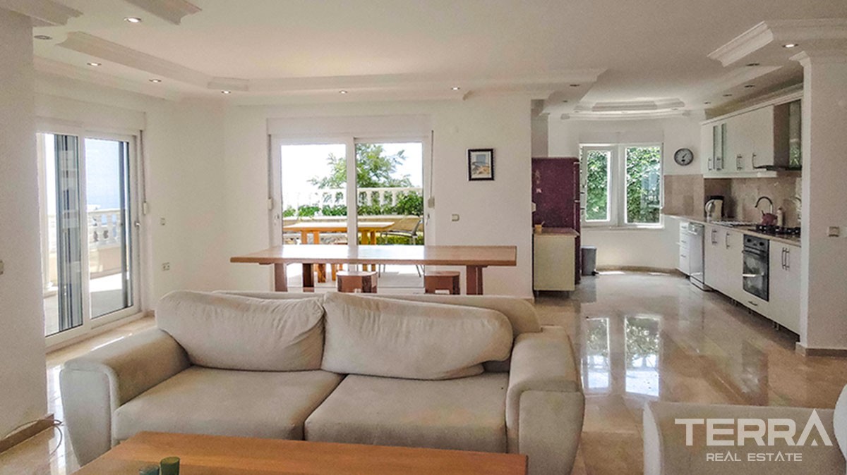 Fully Furnished Sea View Villa for Sale in Alanya with Modern Style - 13407