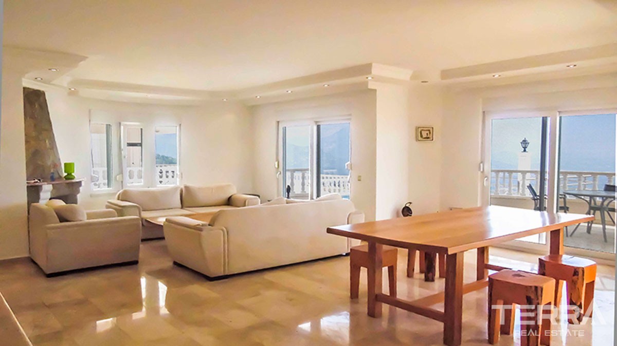 Fully Furnished Sea View Villa for Sale in Alanya with Modern Style - 13409
