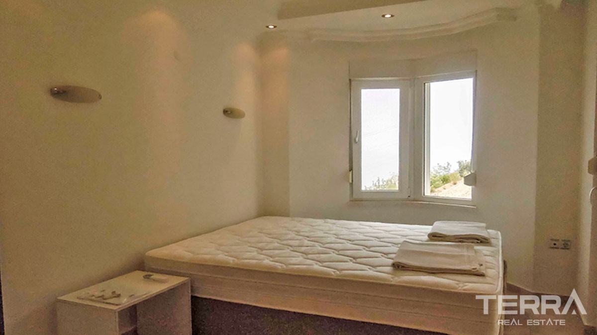 Fully Furnished Sea View Villa for Sale in Alanya with Modern Style - 13414