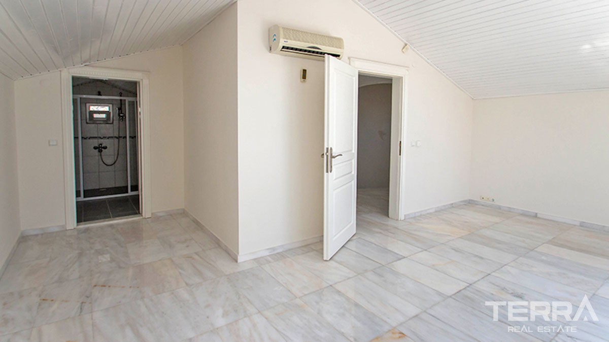 Villa zum Verkauf in Alanya mit Meerblick und privatem Pool - 13484